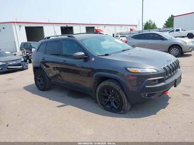 1C4PJMBS0GW****** 2016 Jeep Cherokee
