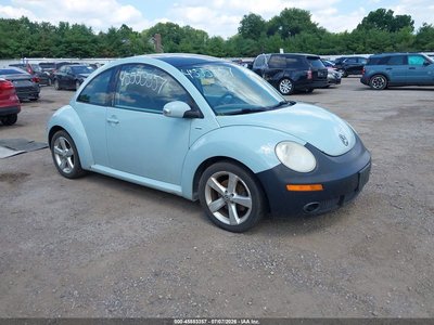 3VWRW3AG5AM****** 2010 Volkswagen New Beetle