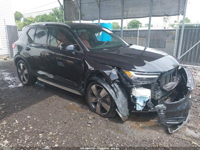 YV4162UK0K2****** 2019 Volvo XC40