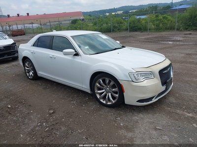 2016 Chrysler 300