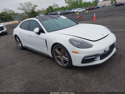 WP0AA2A75JL****** 2018 Porsche Panamera
