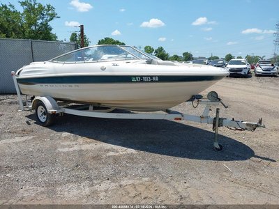 2000 Bayliner 18'
