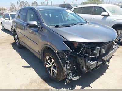 JTMWFREV3HJ****** 2017 Toyota RAV4