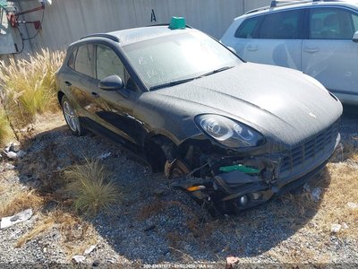 WP1AB2A53GL****** 2016 Porsche Macan