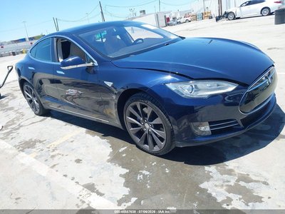 5YJSA1CN8DF****** 2013 Tesla Model S