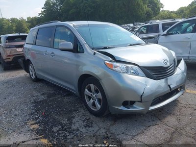 2014 Toyota Sienna