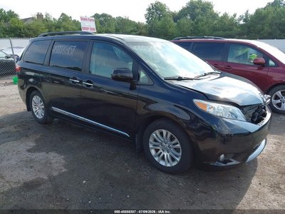 5TDYK3DC2GS****** 2016 Toyota Sienna