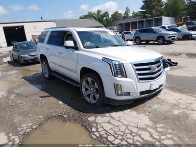 1GYS4BKJ8HR****** 2017 Cadillac Escalade