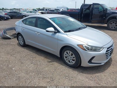 KMHD74LF7HU****** 2017 Hyundai Elantra