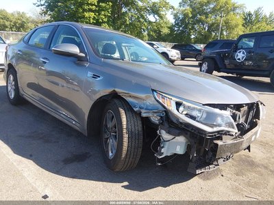 5XXGT4L32JG****** 2018 Kia Optima