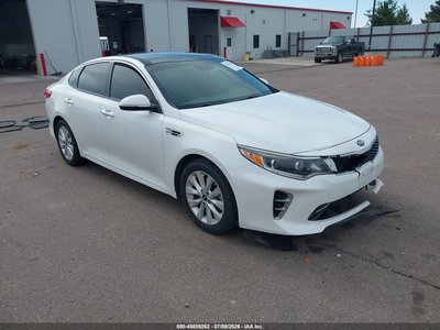 5XXGU4L33HG****** 2017 Kia Optima