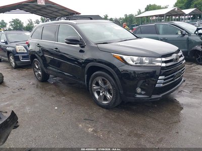 2017 Toyota Highlander