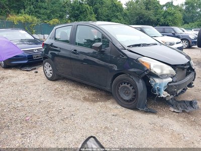 VNKKTUD37FA****** 2015 Toyota Yaris