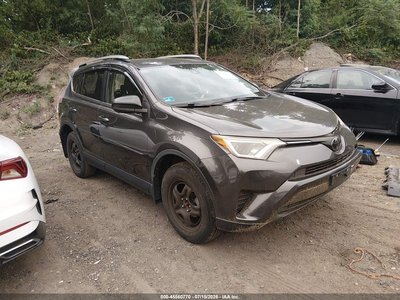 JTMBFREV8JJ****** 2018 Toyota RAV4