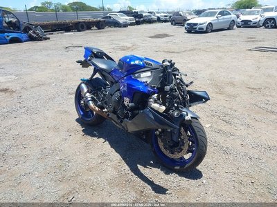2023 Yamaha YZF-R1