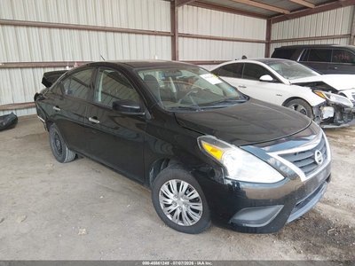 2018 Nissan Versa