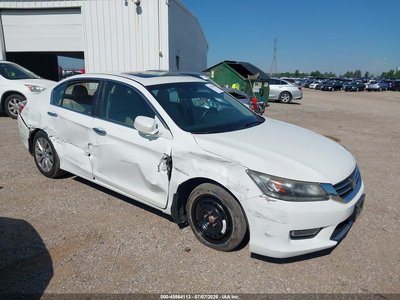 1HGCR2F81DA****** 2013 Honda Accord