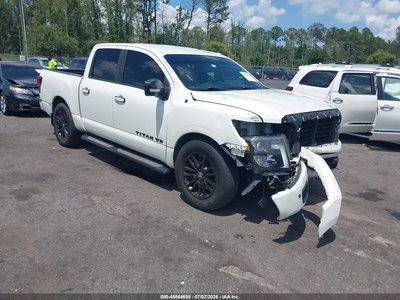 1N6AA1E61JN****** 2018 Nissan Titan