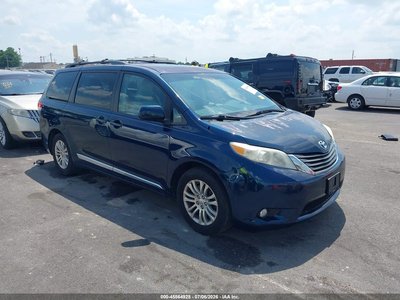 5TDYK3DC2BS****** 2011 Toyota Sienna