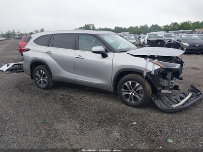 2024 Toyota Highlander