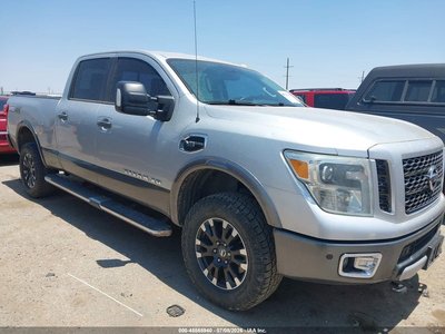 1N6AA1F43GN****** 2016 Nissan Titan