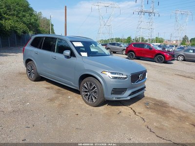 2022 Volvo XC90