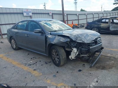 1VWAS7A33FC****** 2015 Volkswagen Passat