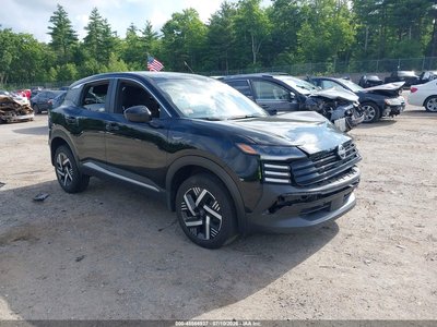 2025 Nissan Kicks