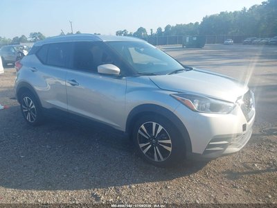 2020 Nissan Kicks
