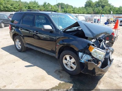 1FMCU0D70AK****** 2010 Ford Escape
