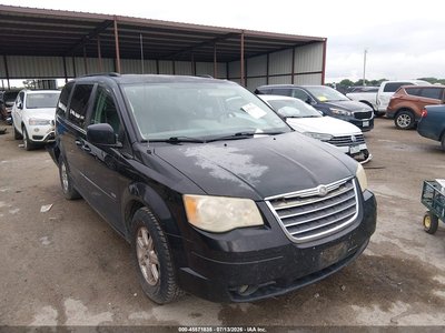 2008 Chrysler Town & Country