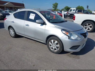 2016 Nissan Versa