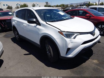 2T3ZFREV4JW****** 2018 Toyota RAV4