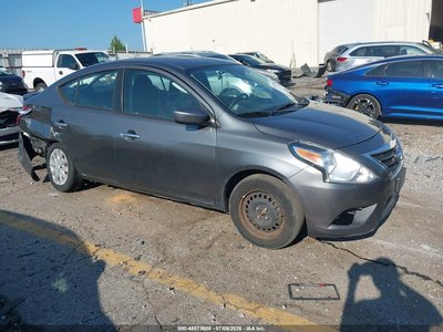 2017 Nissan Versa