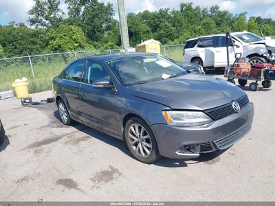 3VWDX7AJ2DM****** 2013 Volkswagen Jetta