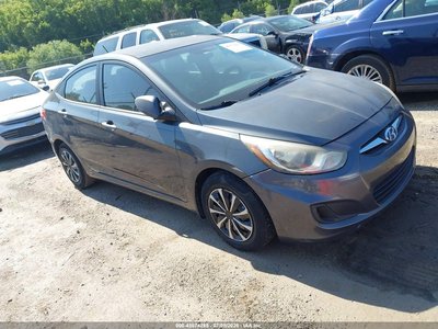 KMHCT4AE2DU****** 2013 Hyundai Accent