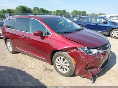 2C4RC1BGXKR****** 2019 Chrysler Pacifica