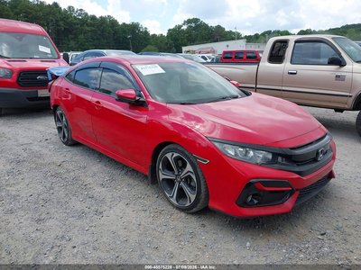2HGFC1E54JH****** 2018 Honda Civic