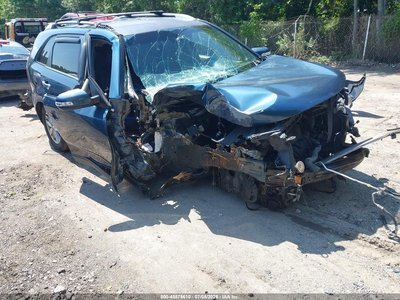 5XYKT4A65FG****** 2015 Kia Sorento
