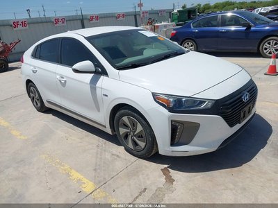 KMHC75LC0JU****** 2018 Hyundai Ioniq Hybrid