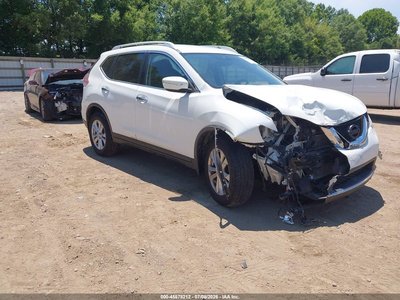 KNMAT2MT1FP****** 2015 Nissan Rogue