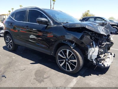 JN1BJ1CP8JW****** 2018 Nissan Rogue Sport
