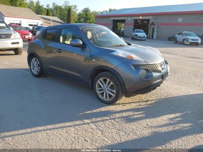 JN8AF5MV8BT****** 2011 Nissan Juke