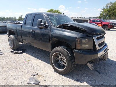 1GCRKSE72DZ****** 2013 Chevrolet Silverado 1500