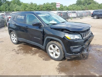 3C4NJCBBXKT****** 2019 Jeep Compass