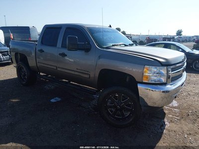 3GCPKSE71DG****** 2013 Chevrolet Silverado 1500