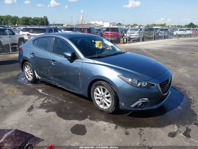 3MZBM1W76GM****** Salvamento y Destrozados 2016 Mazda 3 en Saint Louis
