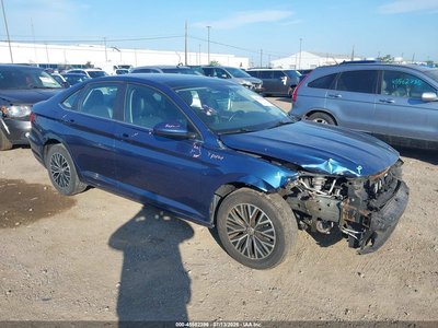 3VWC57BU2KM****** 2019 Volkswagen Jetta