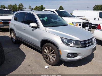 WVGBV3AX2DW****** 2013 Volkswagen Tiguan