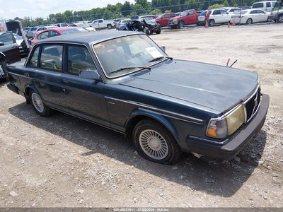 YV1AX8845K1****** 1989 Volvo 240